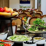 Hotel Paryski Art & Business - Basen Jacuzzi Sauna Malpi Gaj 4*