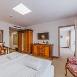 Hotel Paryski Art & Business - Basen Jacuzzi Sauna Malpi Gaj