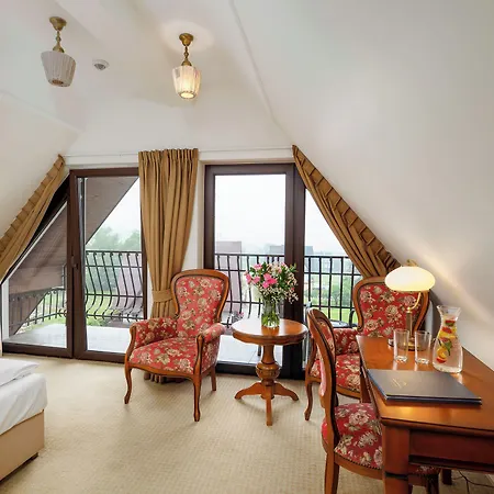 Paryski Art & Business - Basen Jacuzzi Sauna Malpi Gaj Hotell 4*