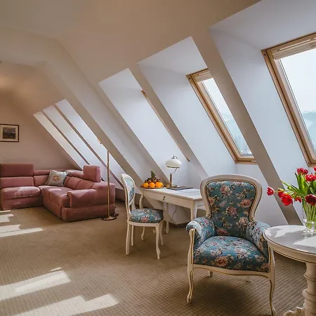 Hotel Paryski Art&business 4*